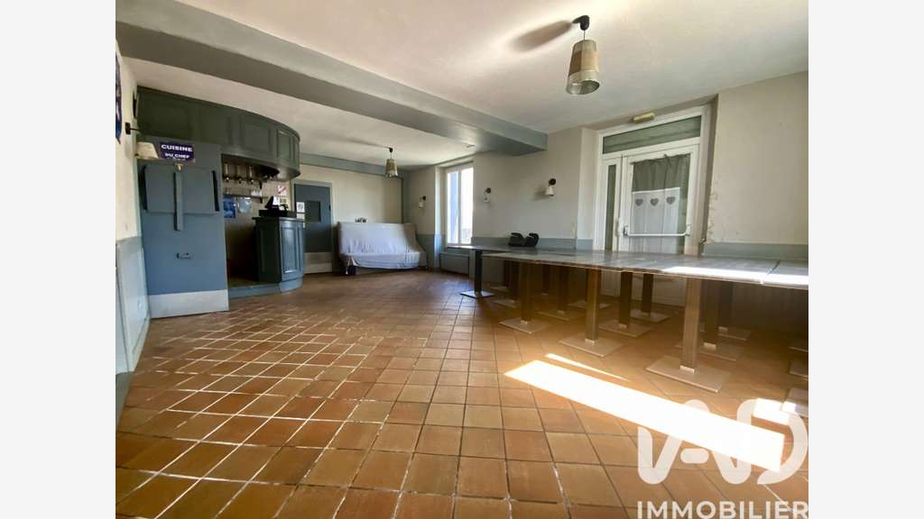Vente immeuble restaurant de 227m² à Pussay