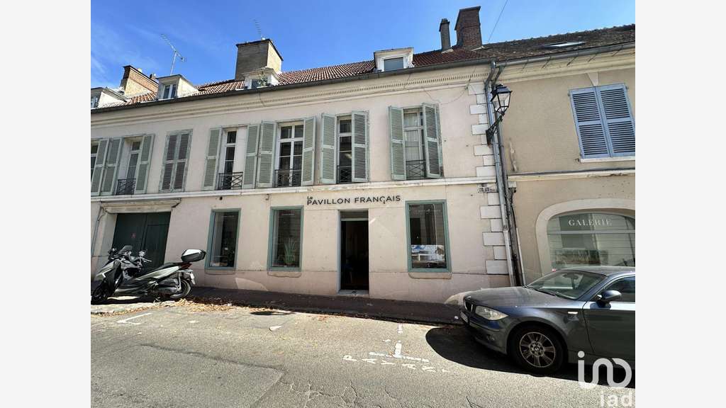 Vente murs commerciaux loués à Rambouillet
