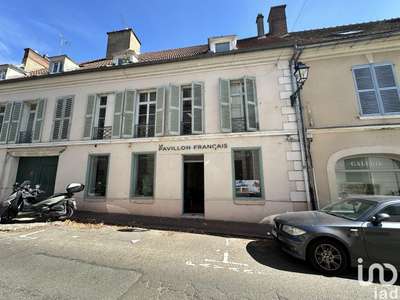 Vente murs commerciaux loués à Rambouillet