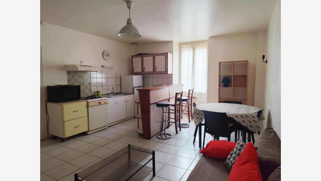 A vendre murs commerciaux libres bar sur Redon