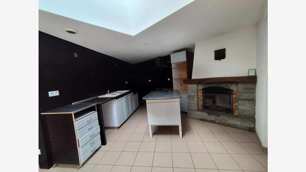 A vendre murs commerciaux libres bar sur Redon