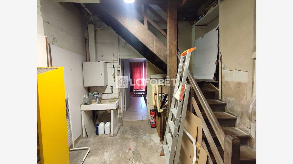 TRES BELLE VISIBILITE : Local commercial Redon