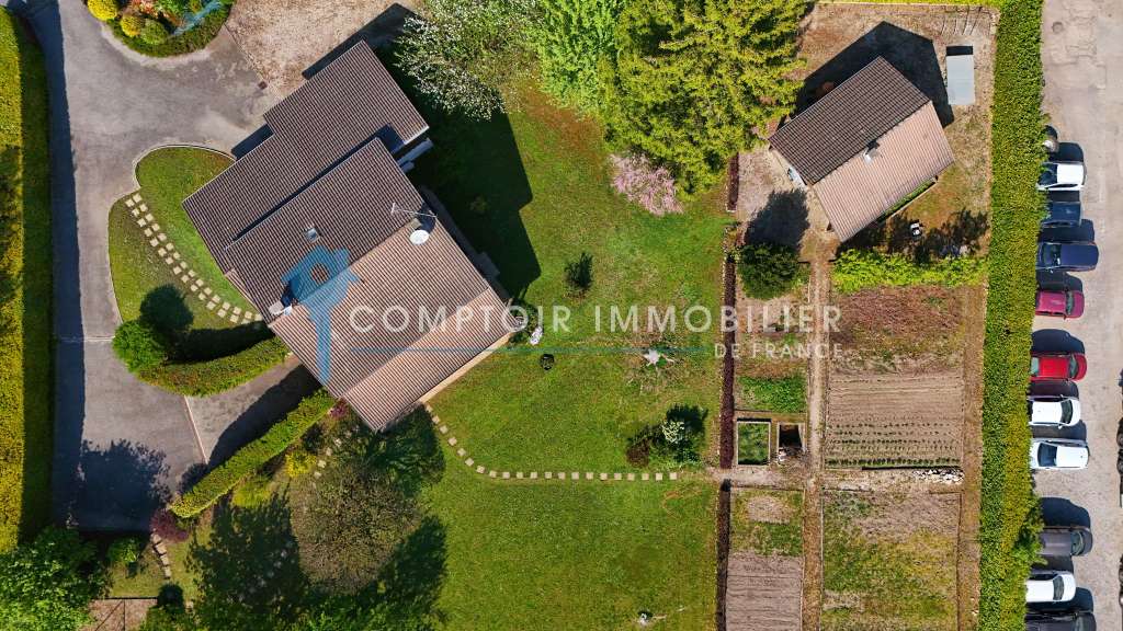 A vendre ténement immobilier 170m² en ZI à Renage