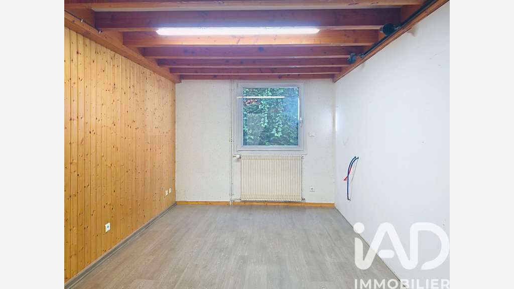 Vente local professionnel 74m² à Rillieux-la-Pape