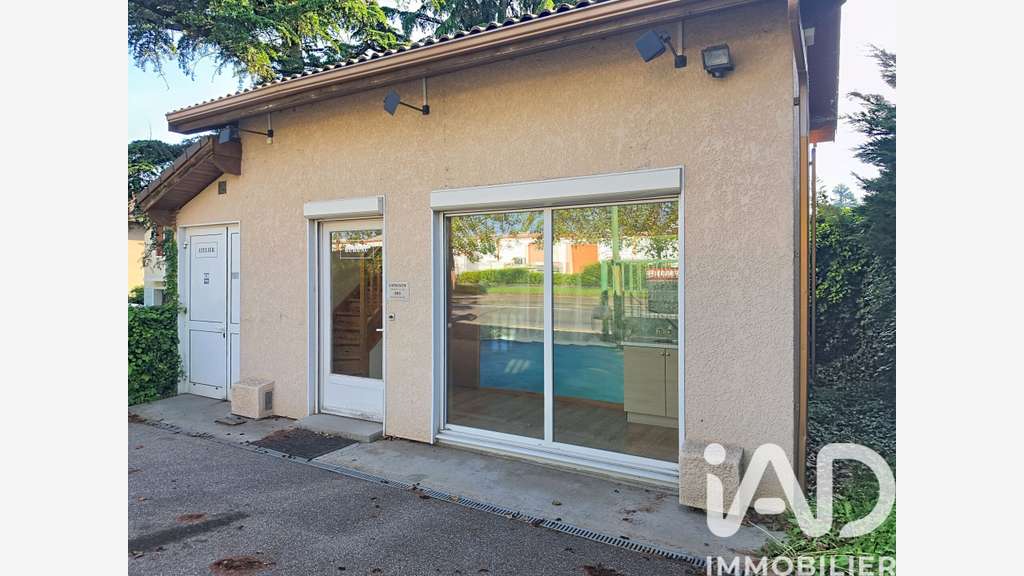 Vente local professionnel 74m² à Rillieux-la-Pape
