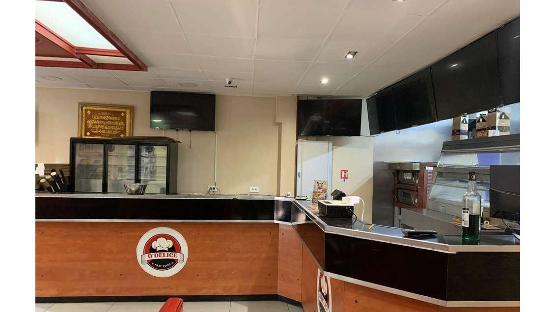 Vente murs commerciaux 124m² à Ris-Orangis