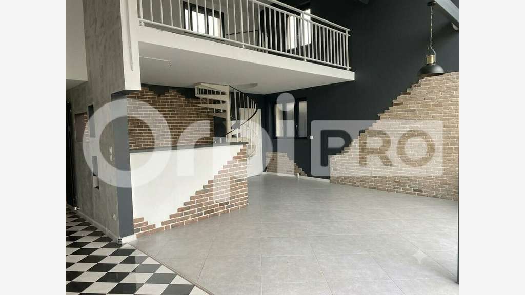 A vendre local commercial de 75m² à Ris Orangis