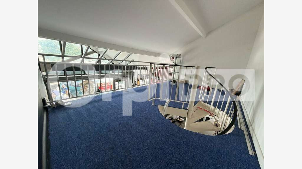 A vendre local commercial de 75m² à Ris Orangis