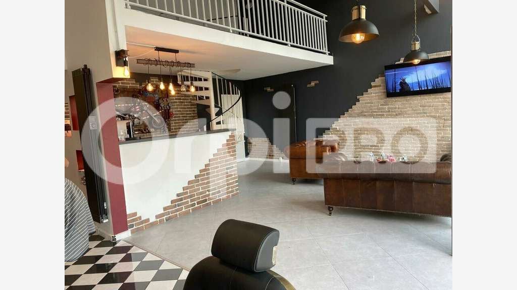 A vendre local commercial de 75m² à Ris Orangis