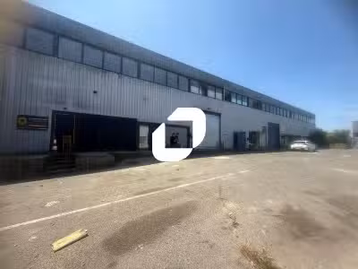 Vente Local commercial 2450m² Ris orangis