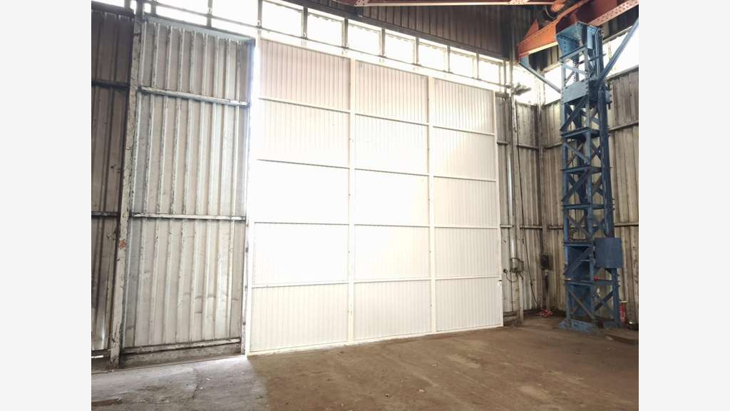 Vente bâtiment 5000m² entre Lyon et Saint-Etienne
