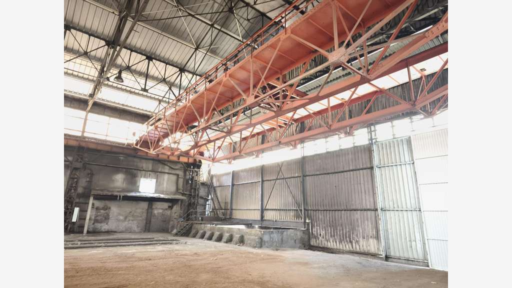 Vente bâtiment 5000m² entre Lyon et Saint-Etienne