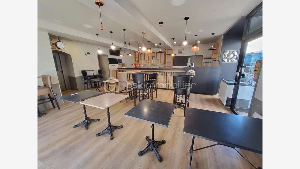 Droit au bail de 90m² emplacement N°1 Rives centre