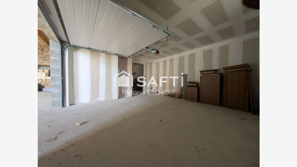 Vente grange de 228m² avec toiture neuve Rivières