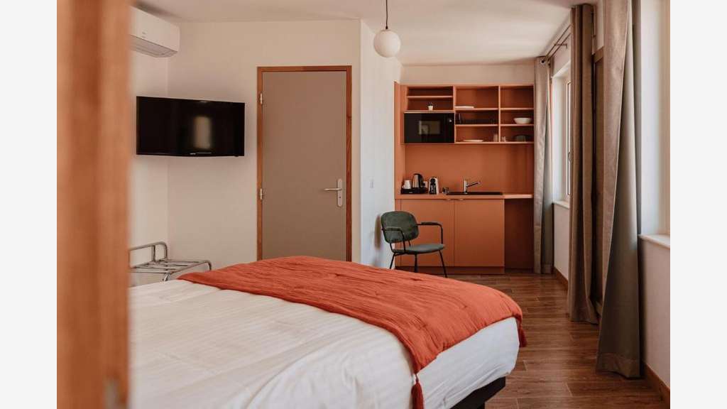 A vendre charmant immeuble loué à Roanne centre