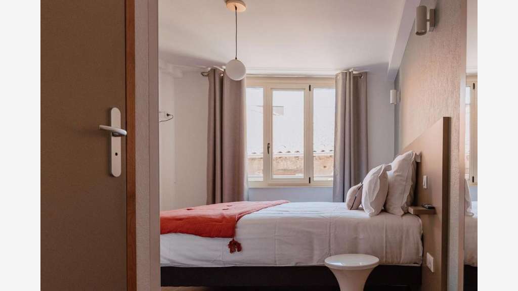 A vendre charmant immeuble loué à Roanne centre