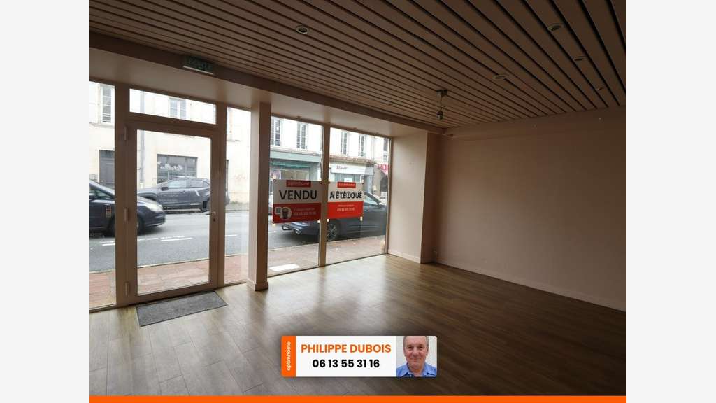 A vendre bureaux 110m² de plain pied à Rochefort