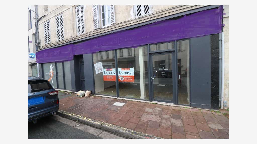 A vendre bureaux 110m² de plain pied à Rochefort