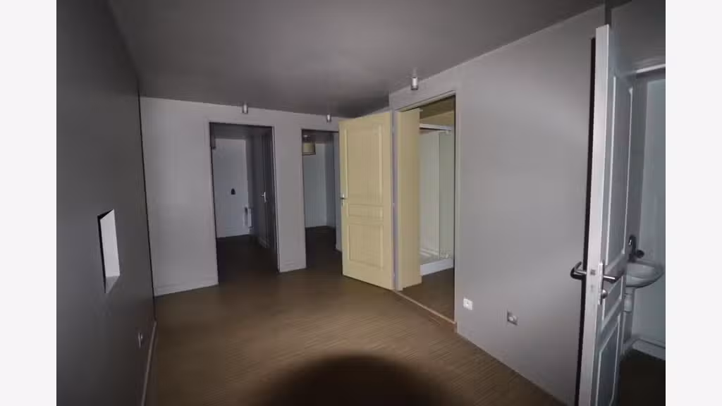 A vendre bureaux 110m² de plain pied à Rochefort