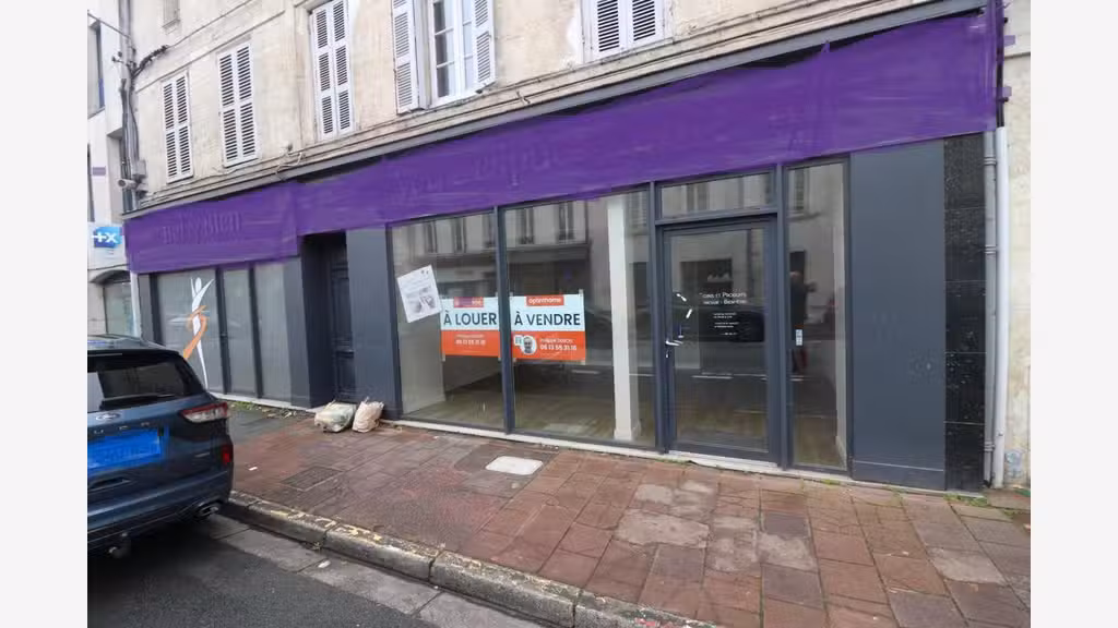 A vendre bureaux 110m² de plain pied à Rochefort