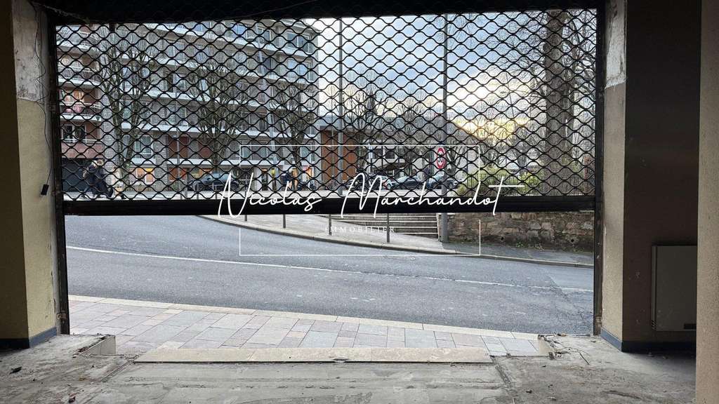 Vente espace brut 400m² emplacement premium Rodez