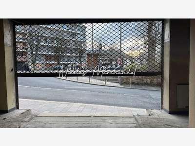 Vente espace brut 400m² emplacement premium Rodez