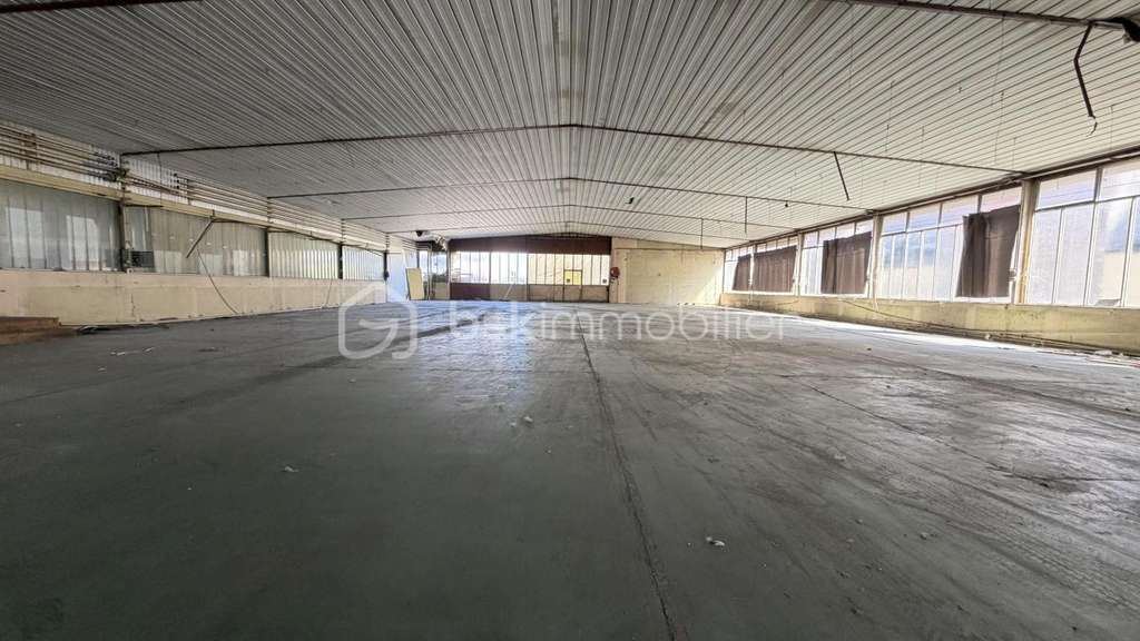 Romans sur Isère - Local 370 m²