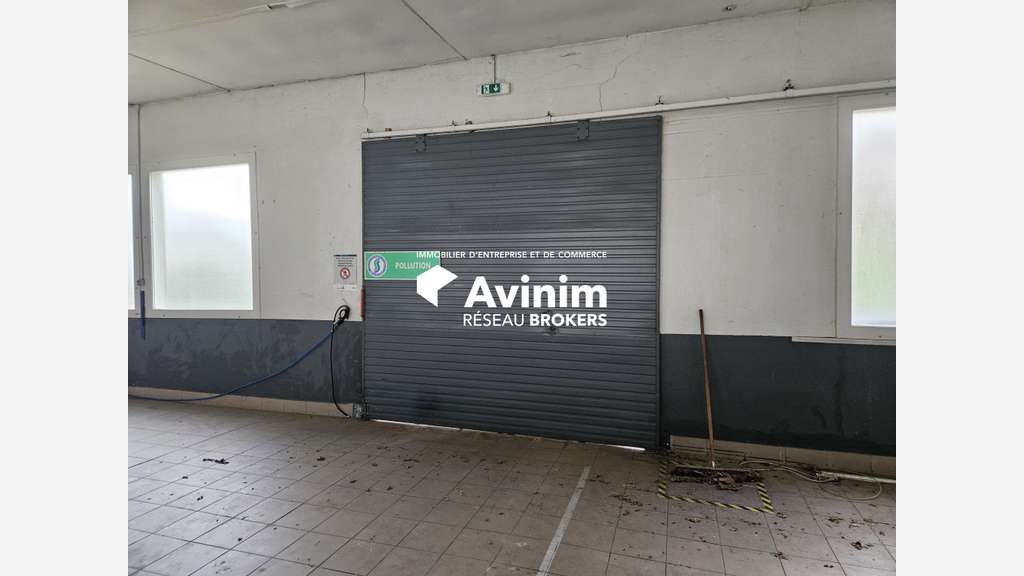 Vente local commercial 180m² à Saint-Amour