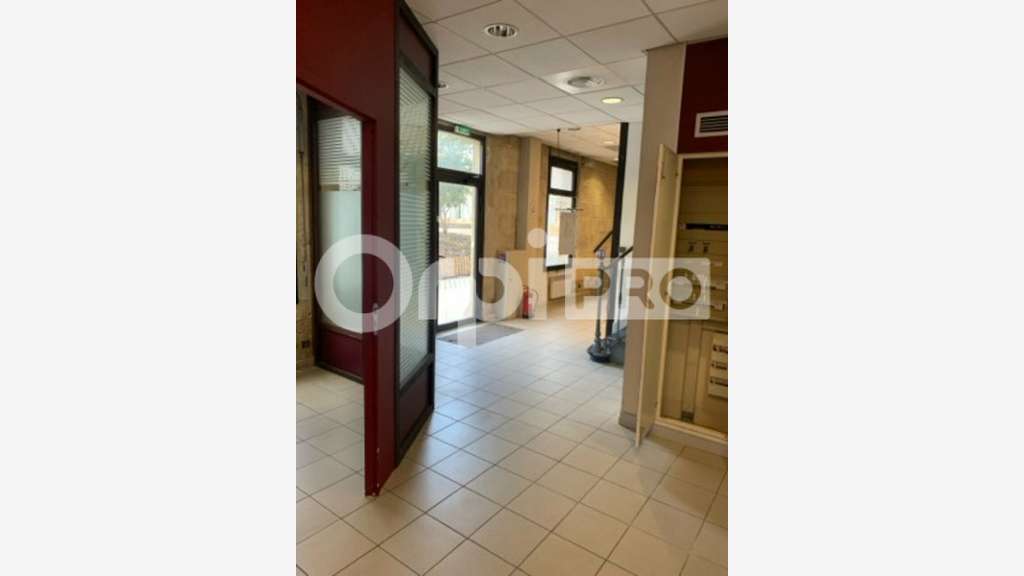 Vente local 175m² empl premium St-André-de-Cubzac