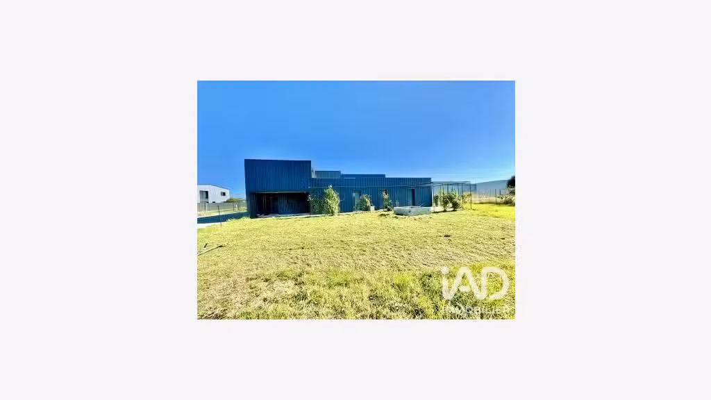 Local commercial à Saint-Antoine-du-Rocher