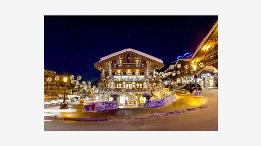 Vente murs commerciaux libres 330m² à Courchevel