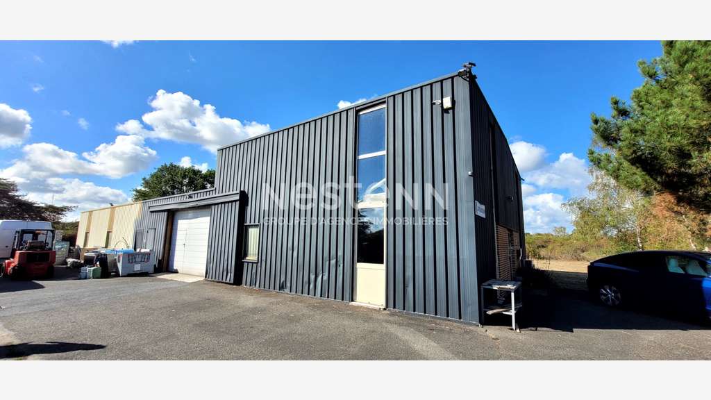 Vente local d'activité de 473m² à Saint-Cyr-en-Val
