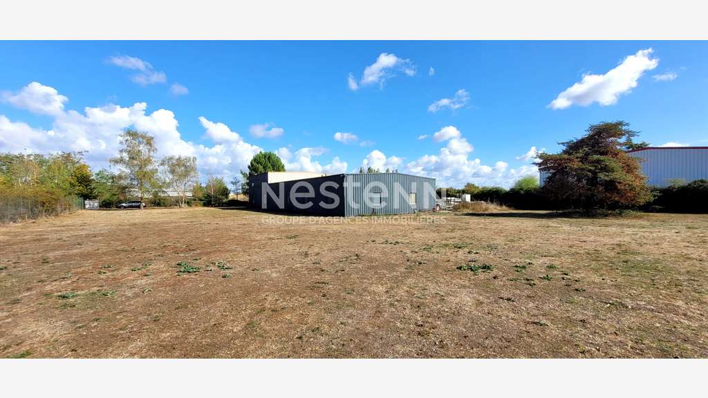 Vente local d'activité de 473m² à Saint-Cyr-en-Val