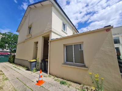 AV immeuble 351m² rue commerçante St-Cyr-l'Ecole