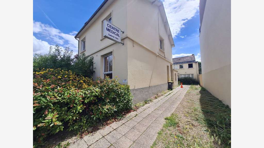 AV immeuble 351m² rue commerçante St-Cyr-l'Ecole