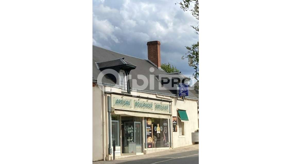 Vente murs commerciaux loués à St. Cyr en Val