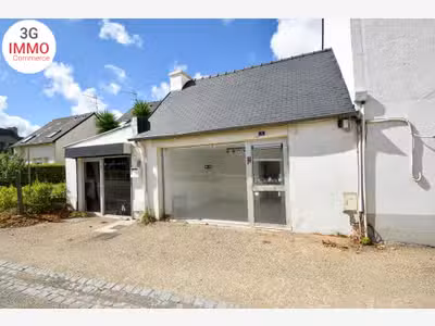 AV locaux commerciaux de 61m² à Saint-Divy centre