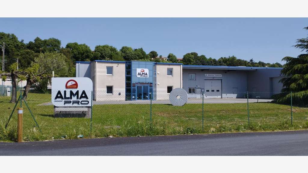 AV bâtiment ind 1950m² à St-Donat-sur-Herbasse