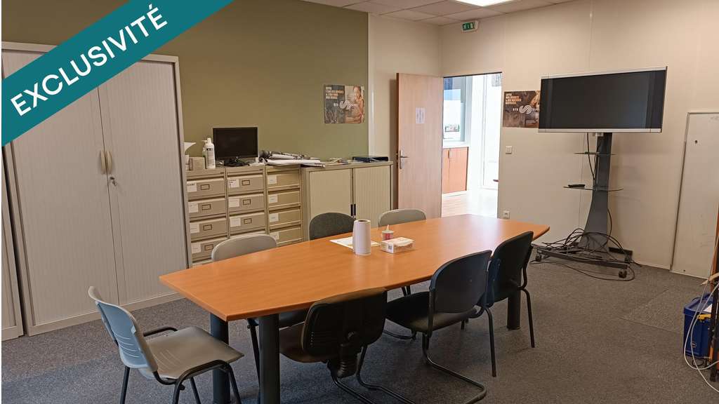 Vente local 150m² avec vitrine à St Eloy les Mines