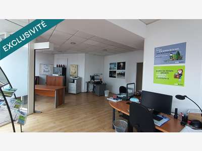 Vente local 150m² avec vitrine à St Eloy les Mines