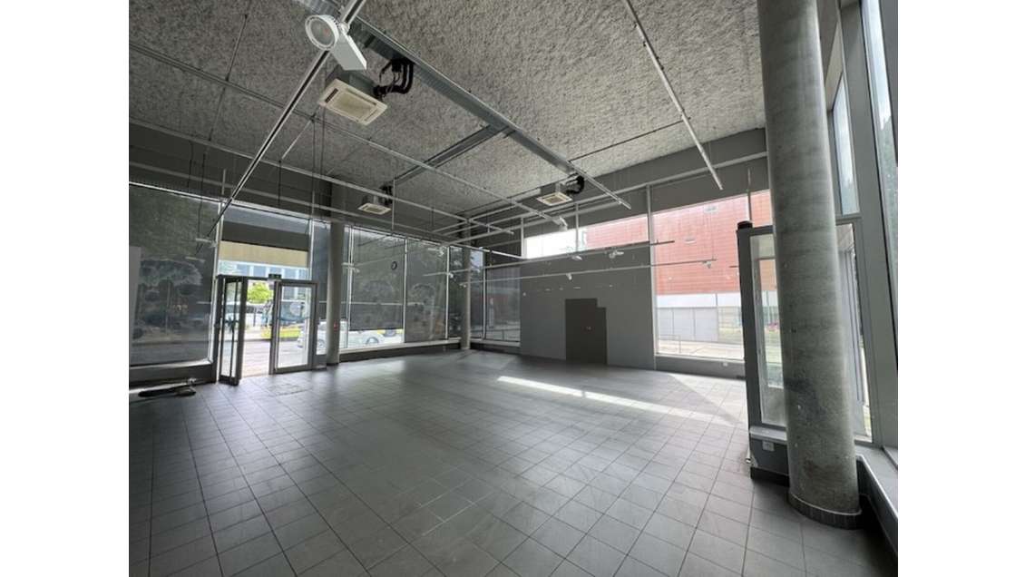 Local commercial 196m² Saint-Étienne Châteaucreux
