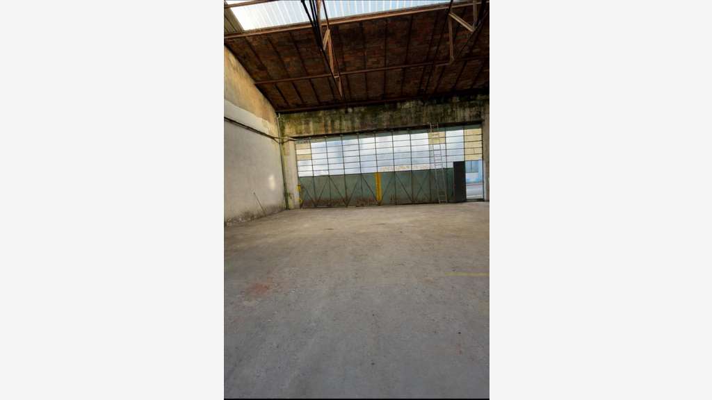 AV local commercial 400m² St-Étienne Richelandière