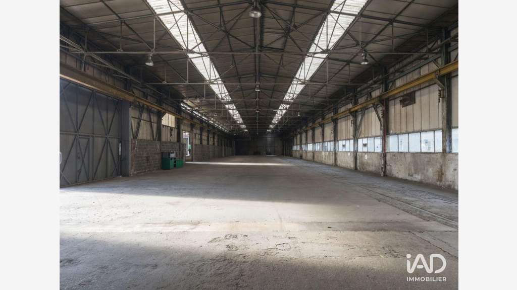Vente dépôt de 1099m² en zi Chauvetière St-Étienne