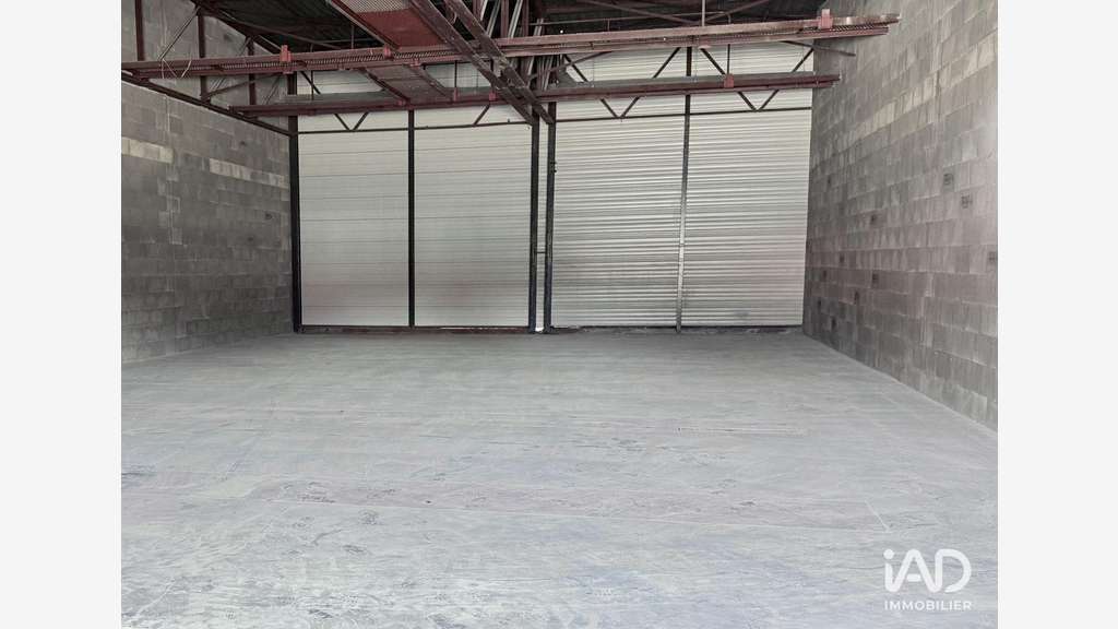 Locaux d’activités 230m²  Saint-Étienne-de-Crossey
