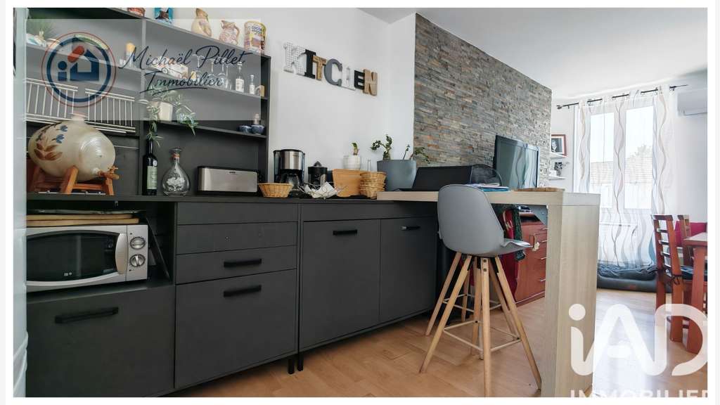Vente murs commerciaux + T3 à St-Florent-sur-Cher