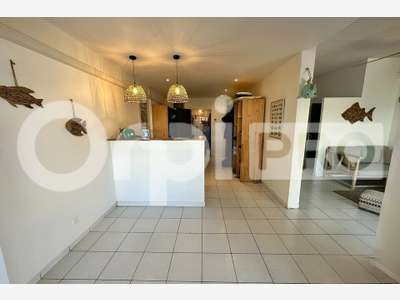 AV local commercial 23m² Marina de Saint-François