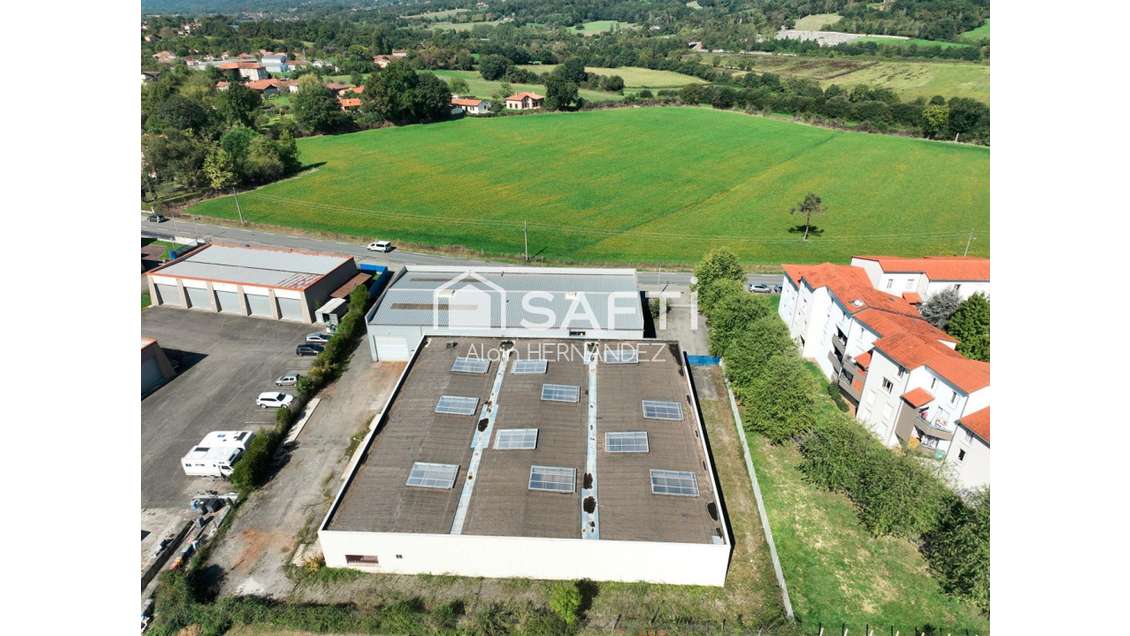 Vente bâtiment 1121m² accès camions Saint-Gaudens