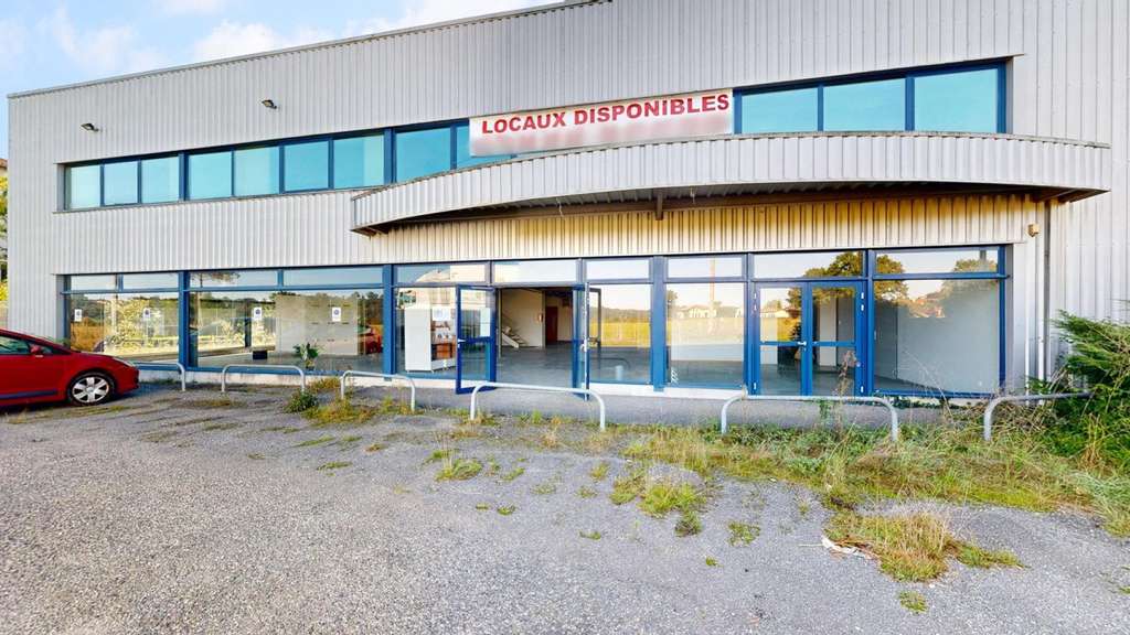 Showroom local commercial à vendre à Saint-Gaudens