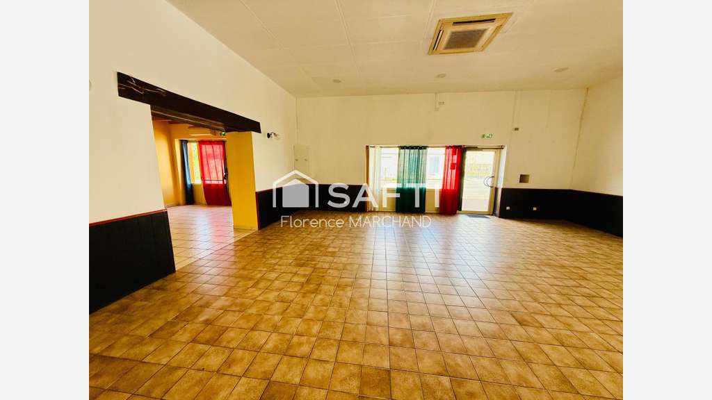 Vente immeuble 215m² restaurant piscine dept 17