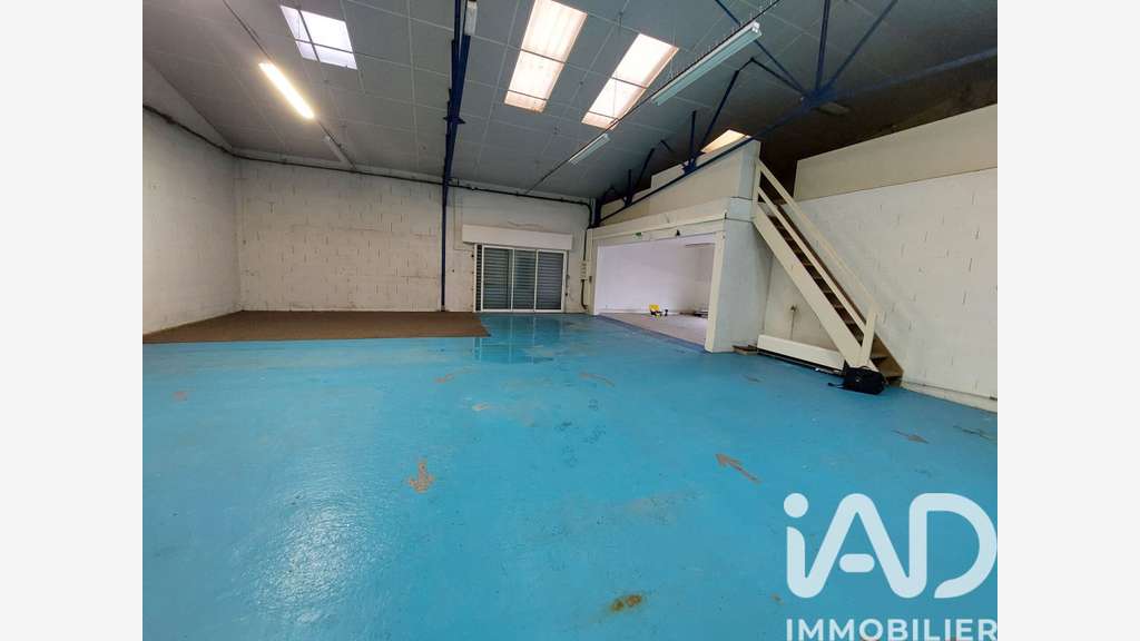 Local commercial 225m² à Saint-Gilles-Croix-de-Vie